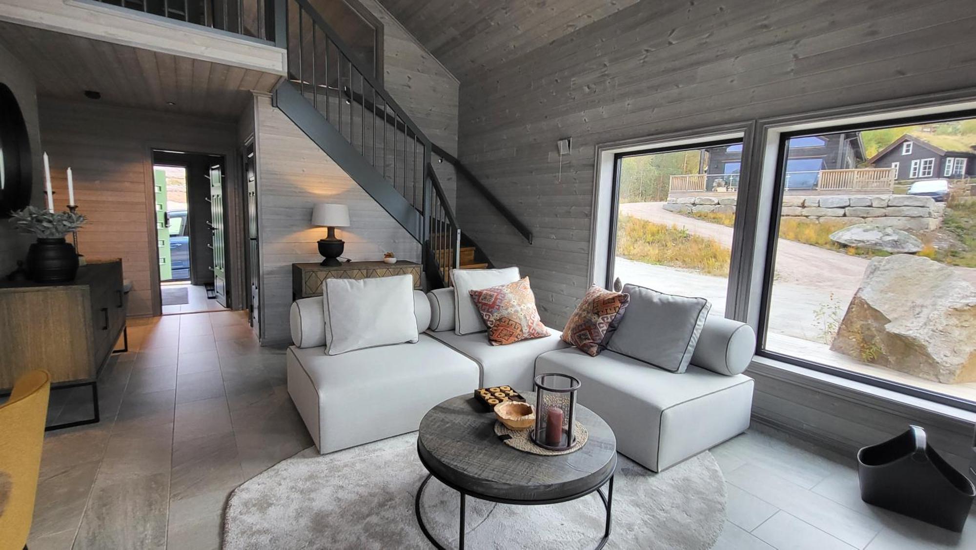 Casa vacanze Stylishly Furnished With A Large Terrace In
